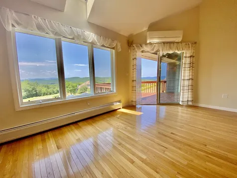 29 N Peak Village Newbury NH 03255