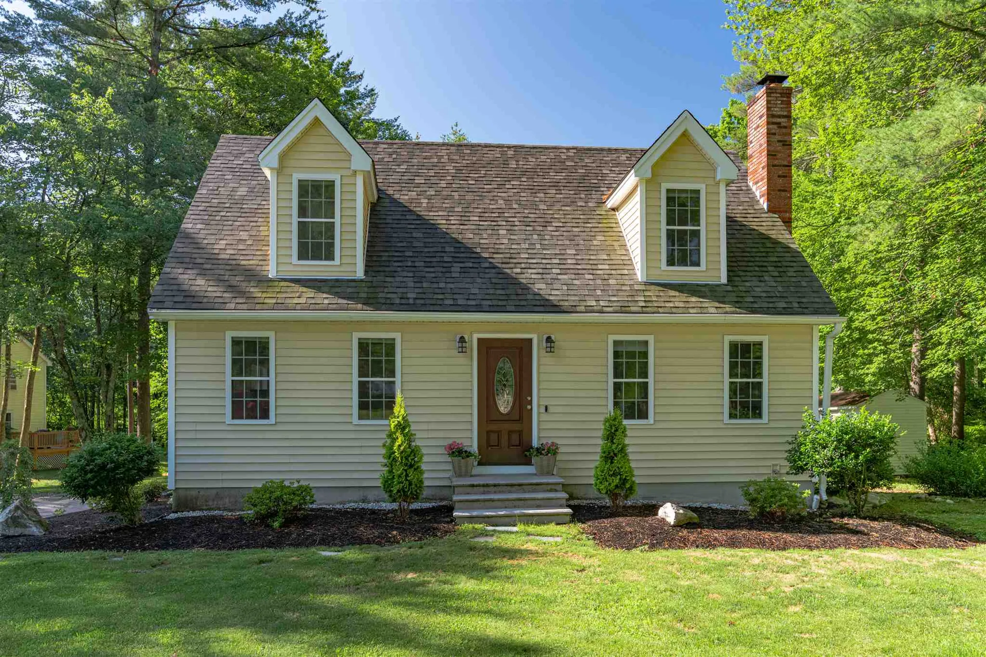 60 Shasta Drive Londonderry NH 03053