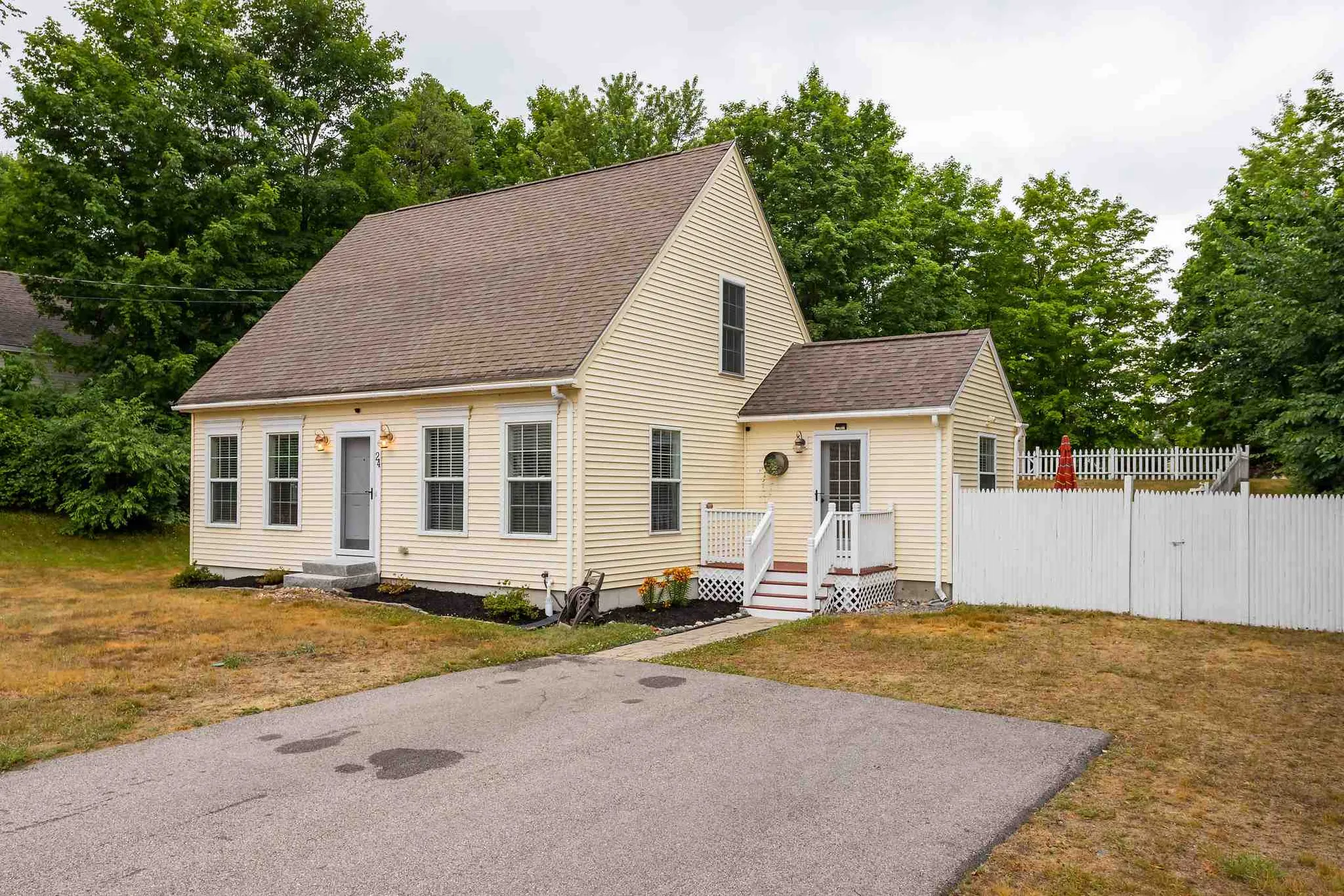 24 Cote Circle Raymond NH 03077