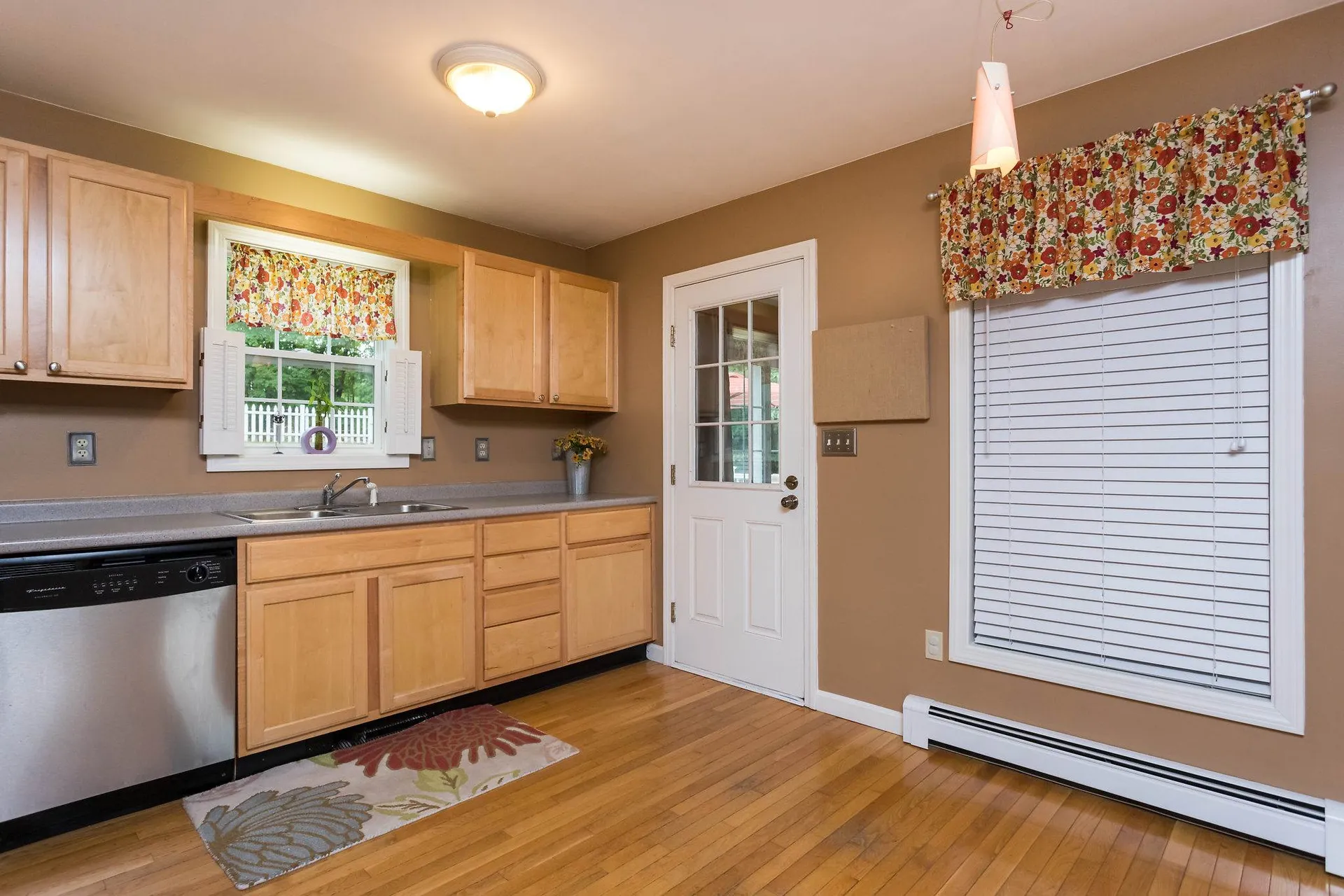24 Cote Circle Raymond NH 03077