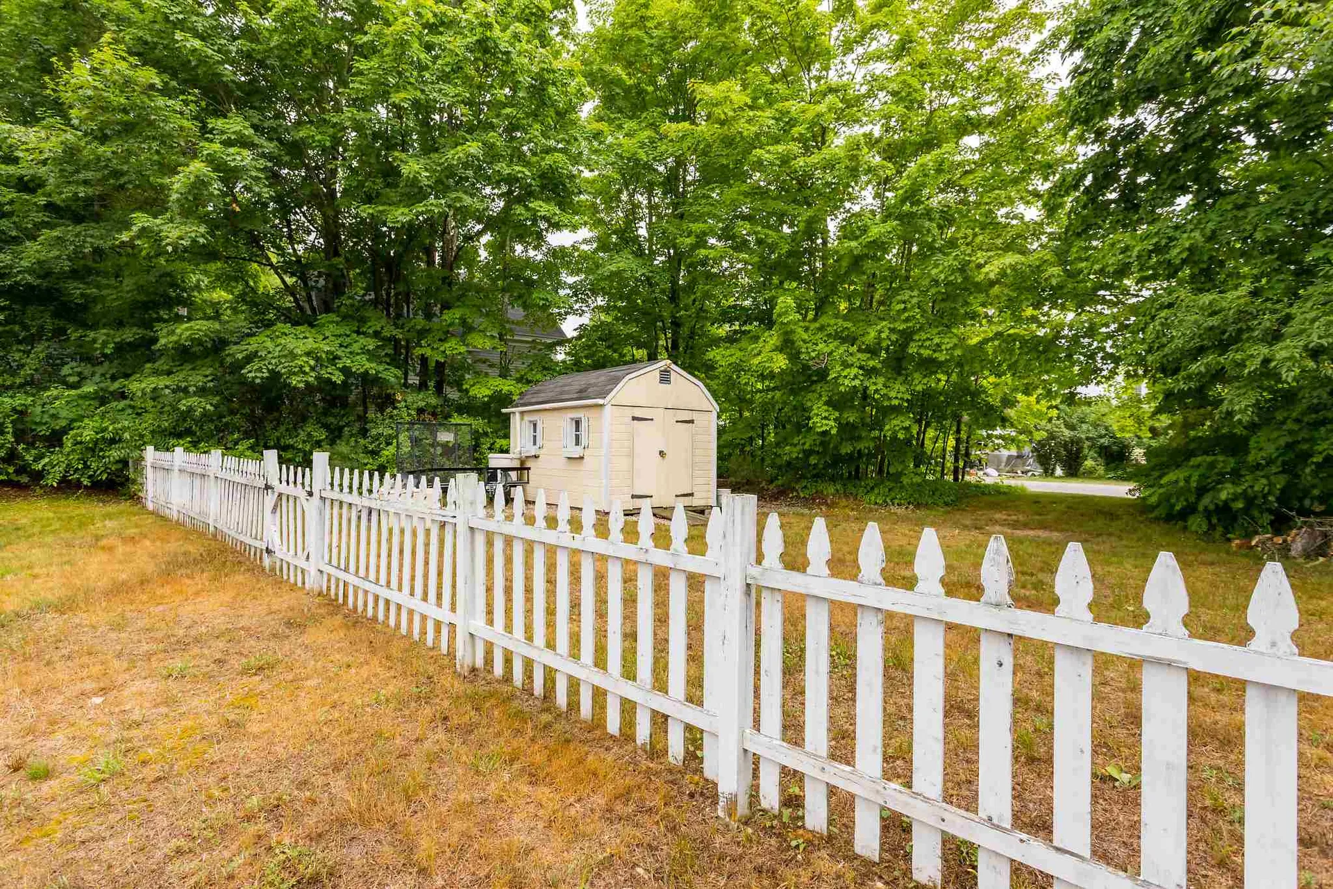 24 Cote Circle Raymond NH 03077