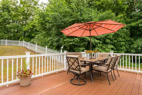 24 Cote Circle Raymond NH 03077
