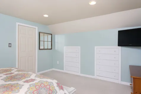 24 Cote Circle Raymond NH 03077