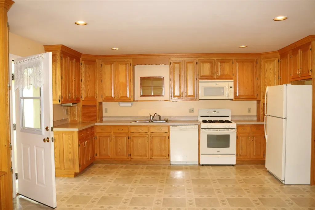 3890 Route 7 Ferrisburgh VT 05456