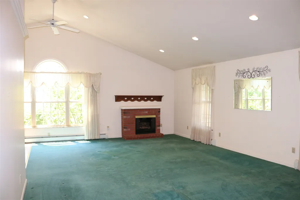 3890 Route 7 Ferrisburgh VT 05456