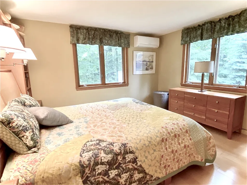2 Lancelot Lane Bristol NH 03222