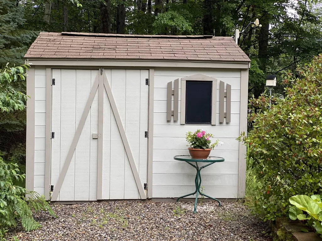 2 Lancelot Lane Bristol NH 03222