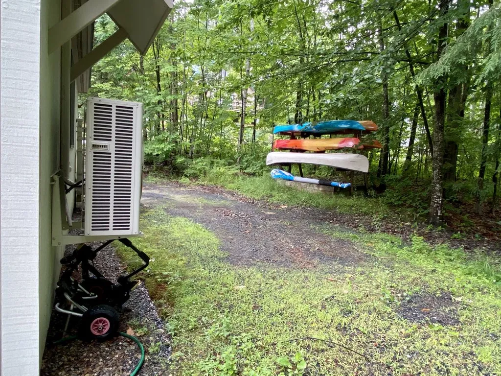 2 Lancelot Lane Bristol NH 03222