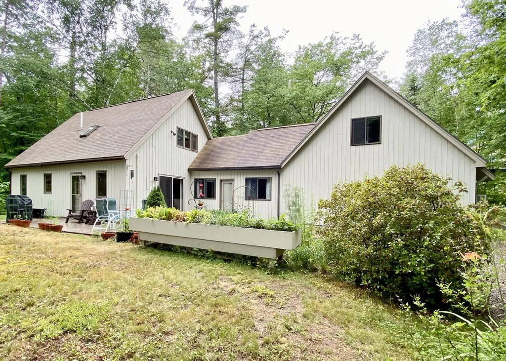 2 Lancelot Lane Bristol NH 03222