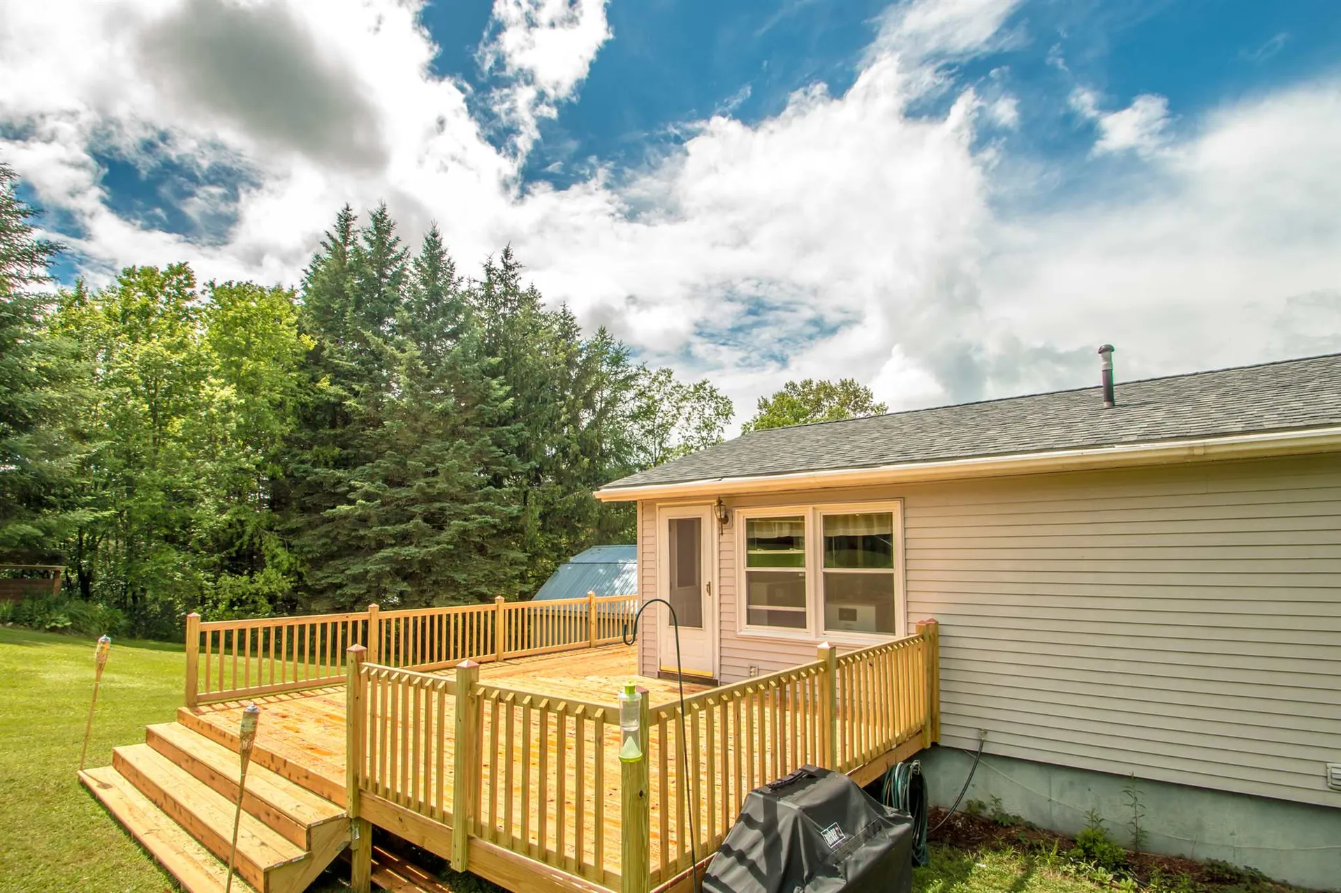 36 Couture Road Jefferson NH 03583