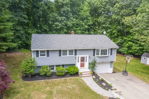 28 Summit Drive Atkinson NH 03811