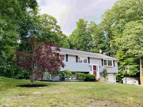 28 Summit Drive Atkinson NH 03811