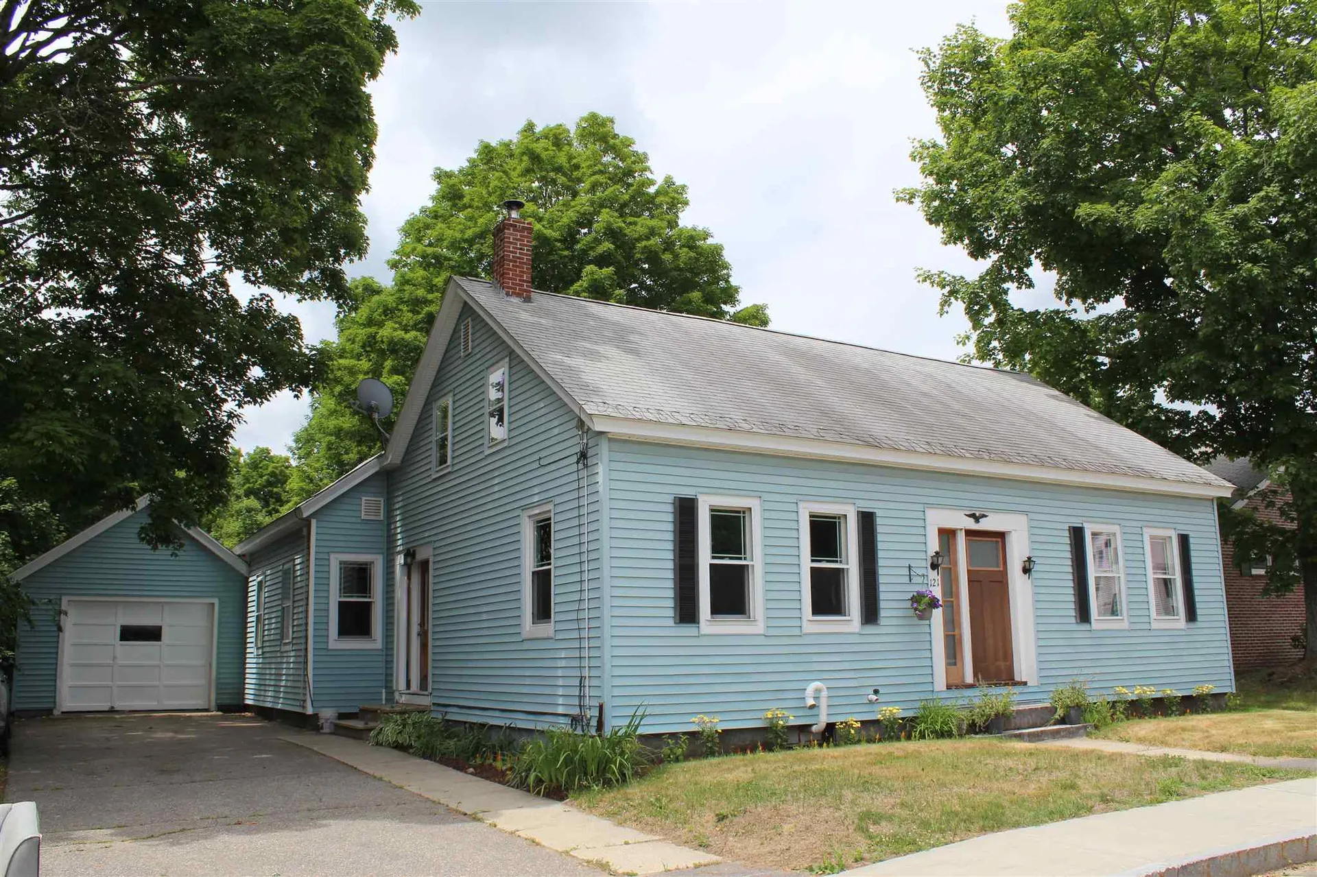 121 Main Street Alton NH 03809