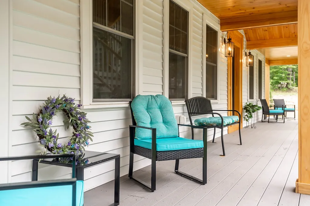 13 Chestnut Way Lee NH 03861