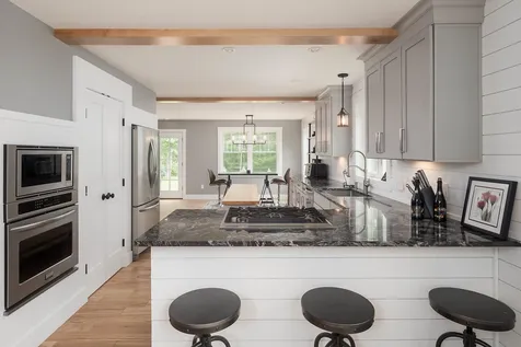 13 Chestnut Way Lee NH 03861