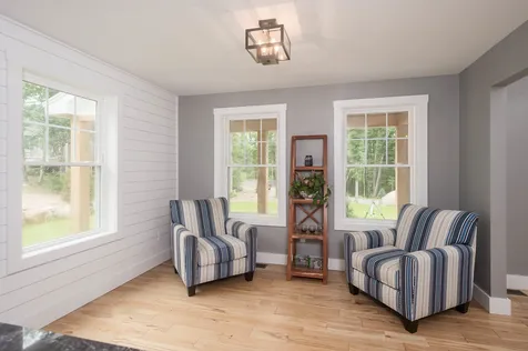 13 Chestnut Way Lee NH 03861