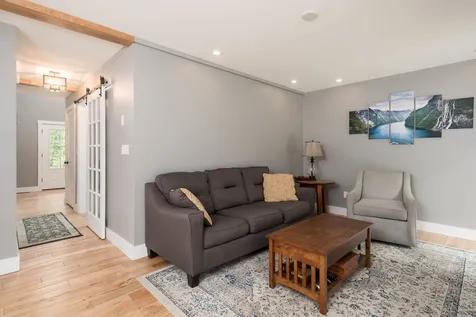 13 Chestnut Way Lee NH 03861