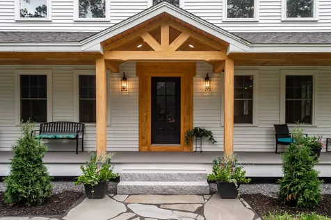 13 Chestnut Way Lee NH 03861