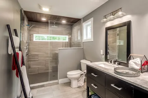 13 Chestnut Way Lee NH 03861