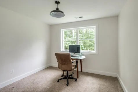 13 Chestnut Way Lee NH 03861