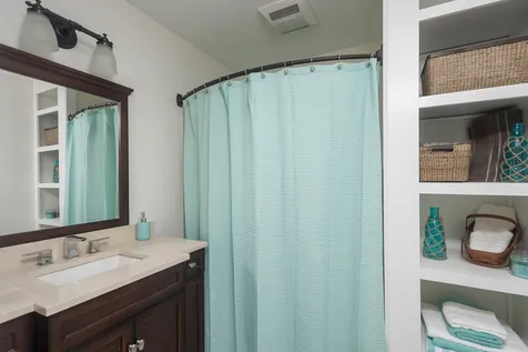 13 Chestnut Way Lee NH 03861