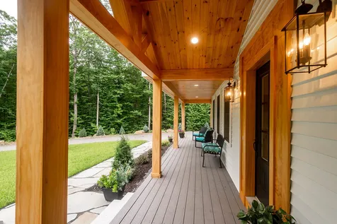13 Chestnut Way Lee NH 03861