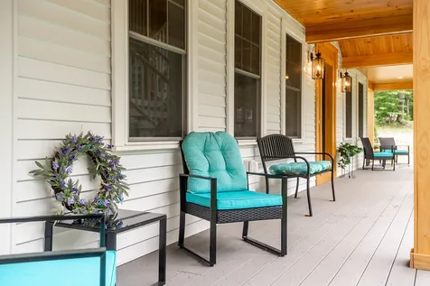 13 Chestnut Way Lee NH 03861