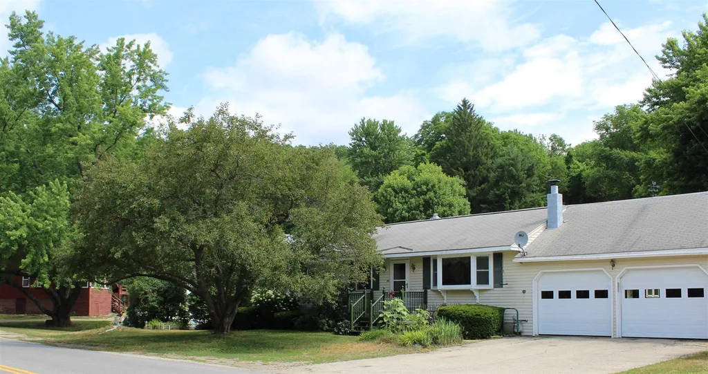 64 Merrimack Street Hooksett NH 03106