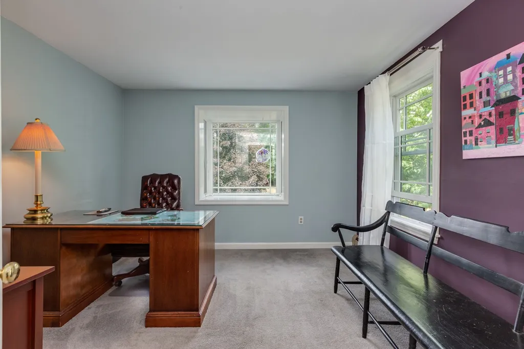 49 Forest Street Londonderry NH 03053