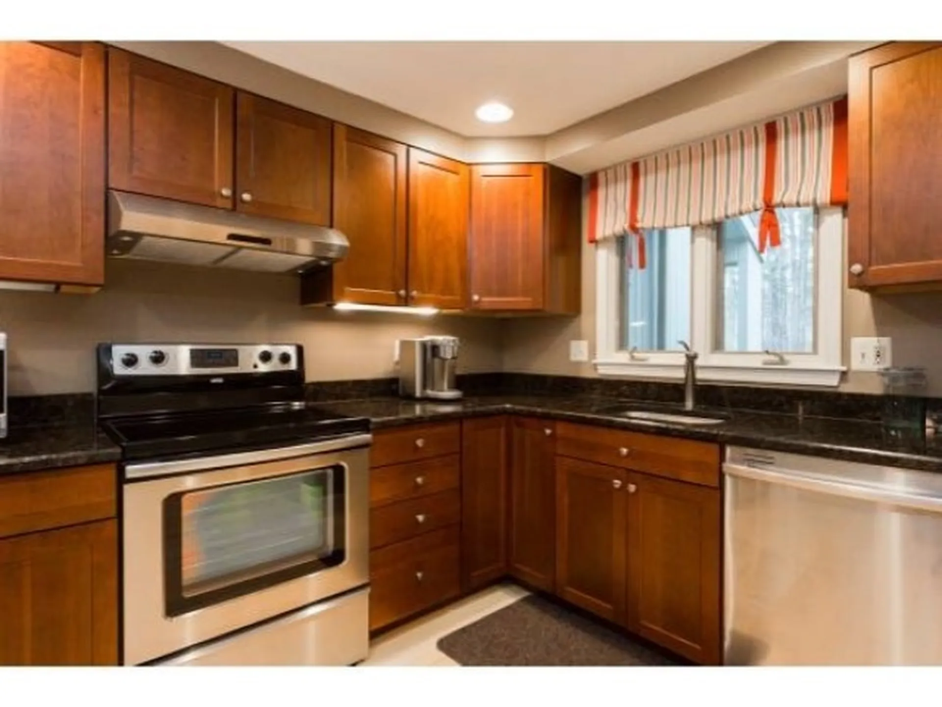 34 Brookside Drive Stratham NH 03885