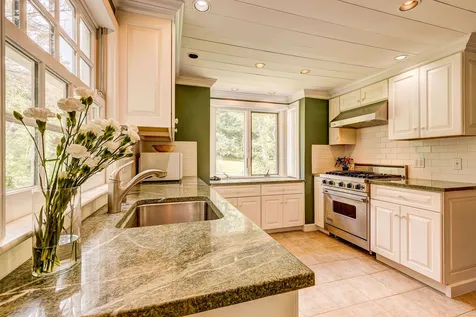454 Taconic Road Manchester VT 05254