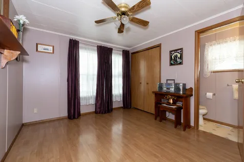86 Thistle Way Manchester NH 03109