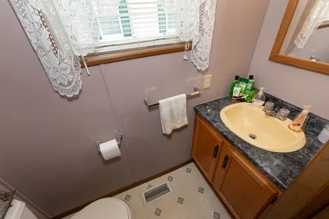 86 Thistle Way Manchester NH 03109