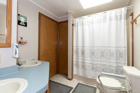 86 Thistle Way Manchester NH 03109