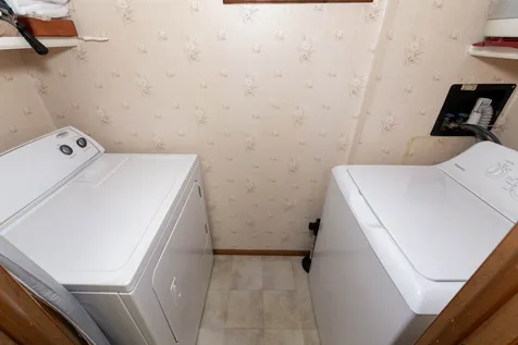 86 Thistle Way Manchester NH 03109