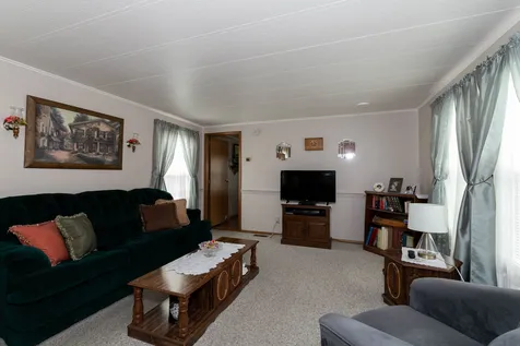 86 Thistle Way Manchester NH 03109
