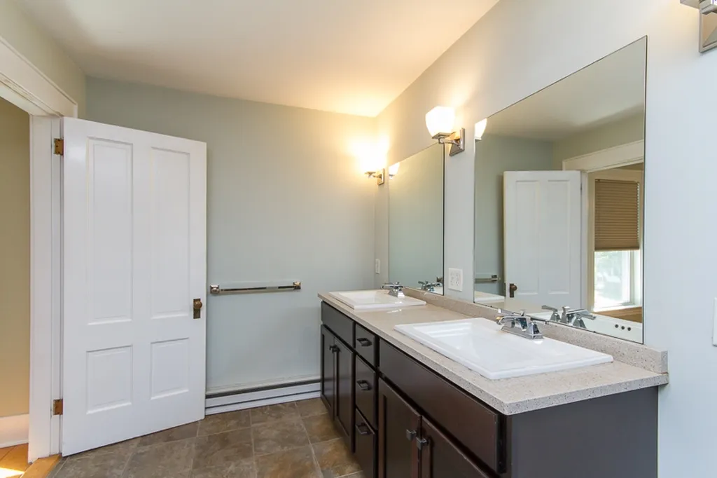 21 Pine Street Concord NH 03301