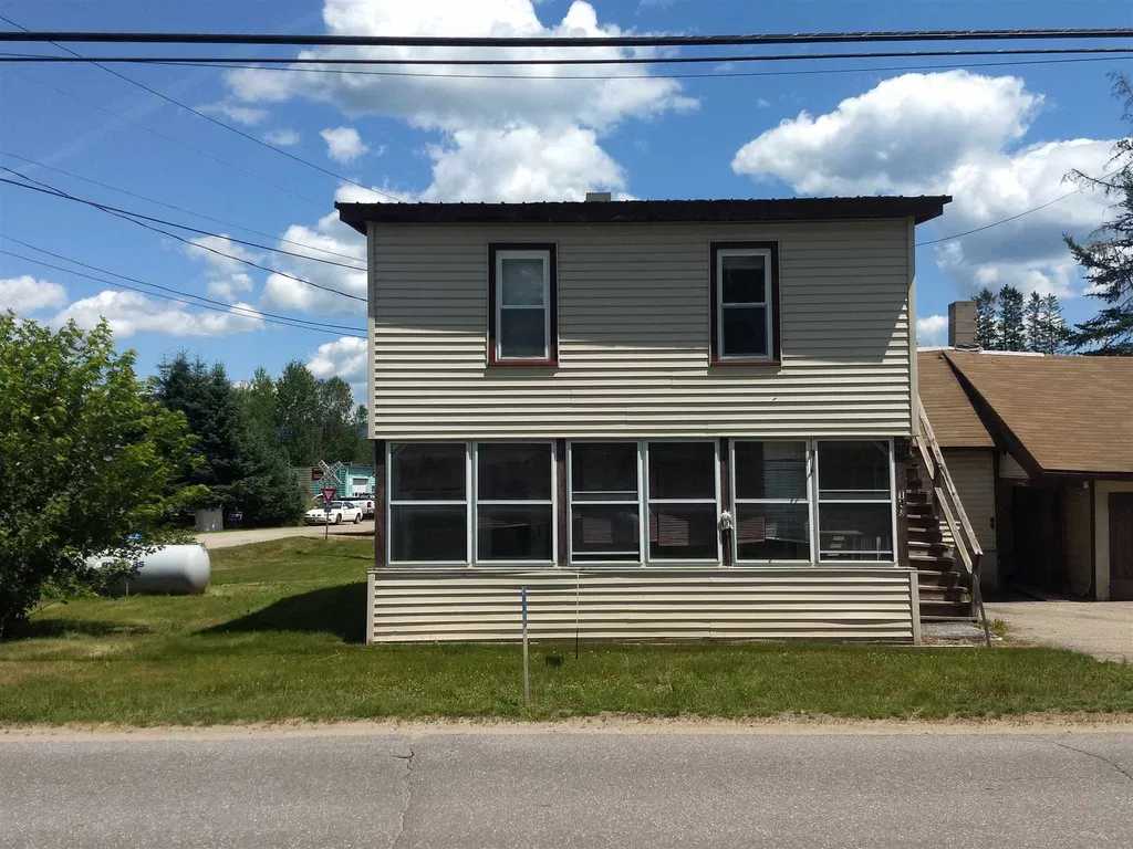 143 Summer Street Lancaster NH 03584