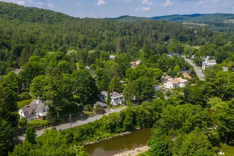 39 River Street Woodstock VT 05091