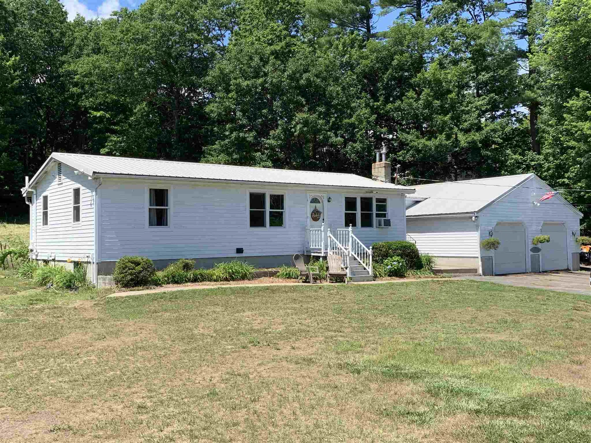 34 Mountain Road Raymond NH 03077