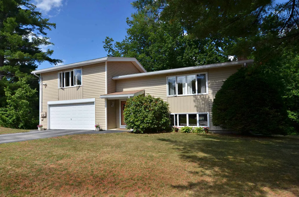 3 Johns Drive Hooksett NH 03106