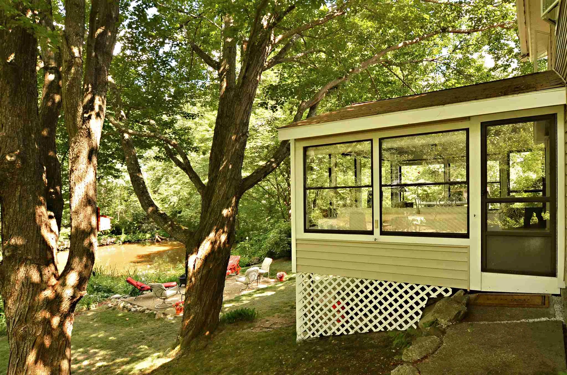 3 Johns Drive Hooksett NH 03106