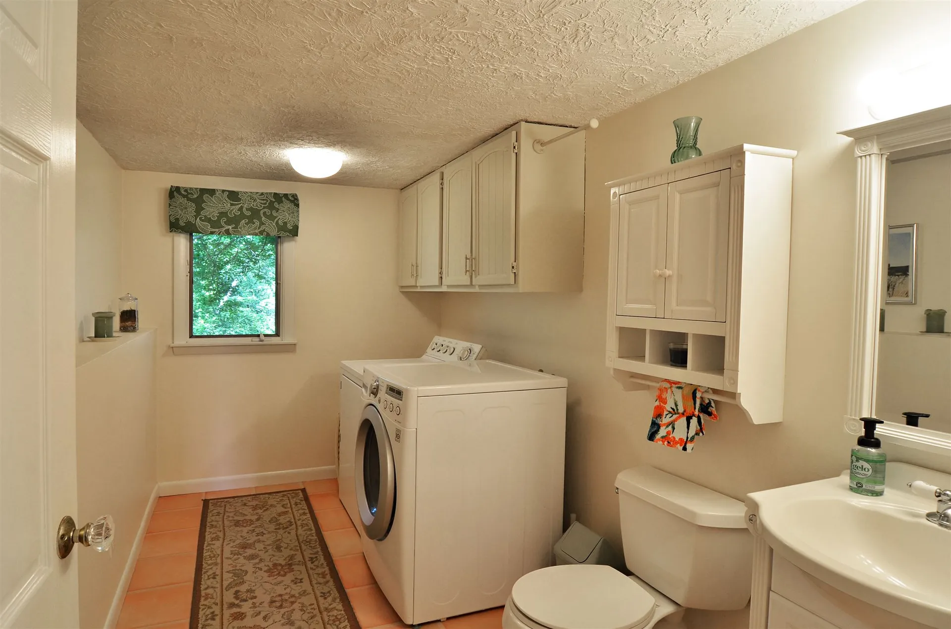 3 Johns Drive Hooksett NH 03106