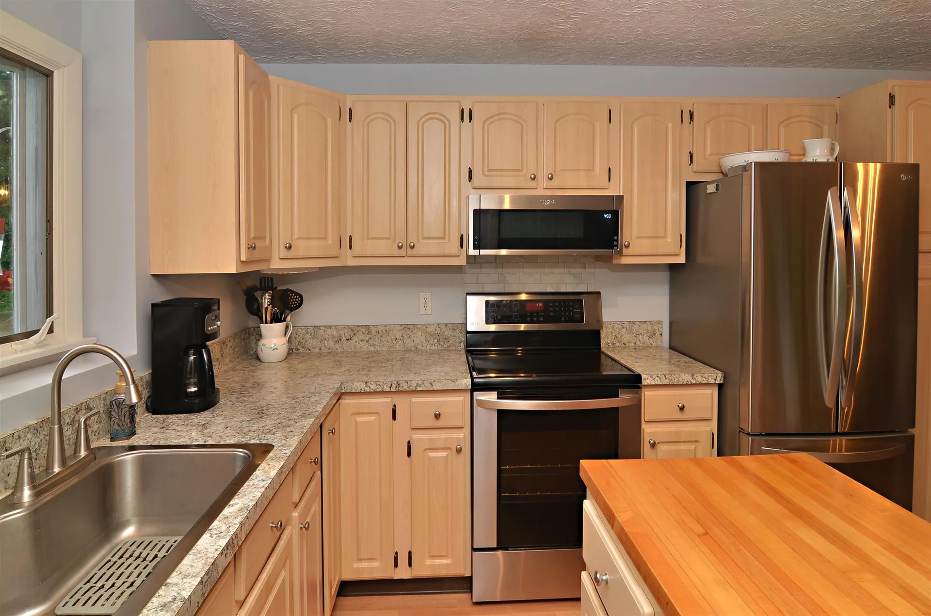 3 Johns Drive Hooksett NH 03106