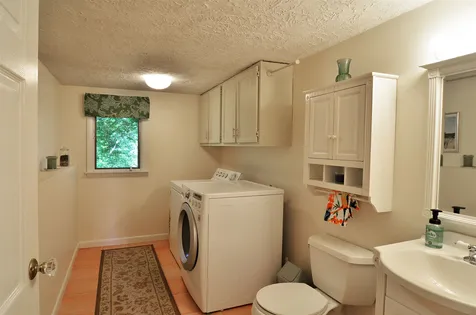 3 Johns Drive Hooksett NH 03106