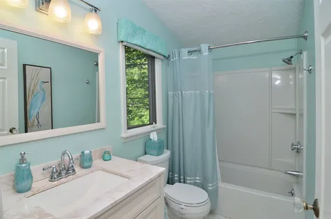 3 Johns Drive Hooksett NH 03106