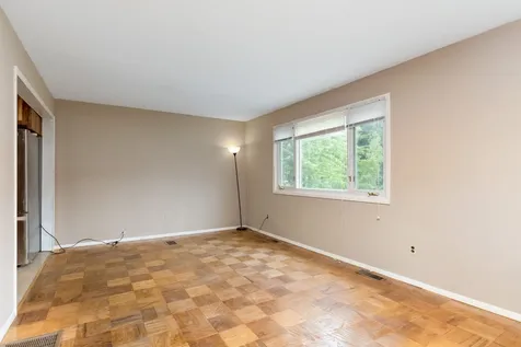18 Woodcrest Circle Milton VT 05468