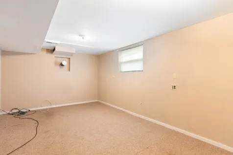 18 Woodcrest Circle Milton VT 05468