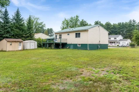 18 Woodcrest Circle Milton VT 05468