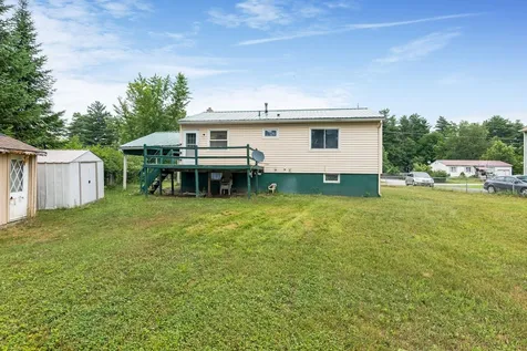 18 Woodcrest Circle Milton VT 05468